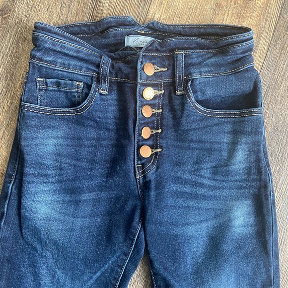 KanCan Signature High Rise - Picture 4 of 5